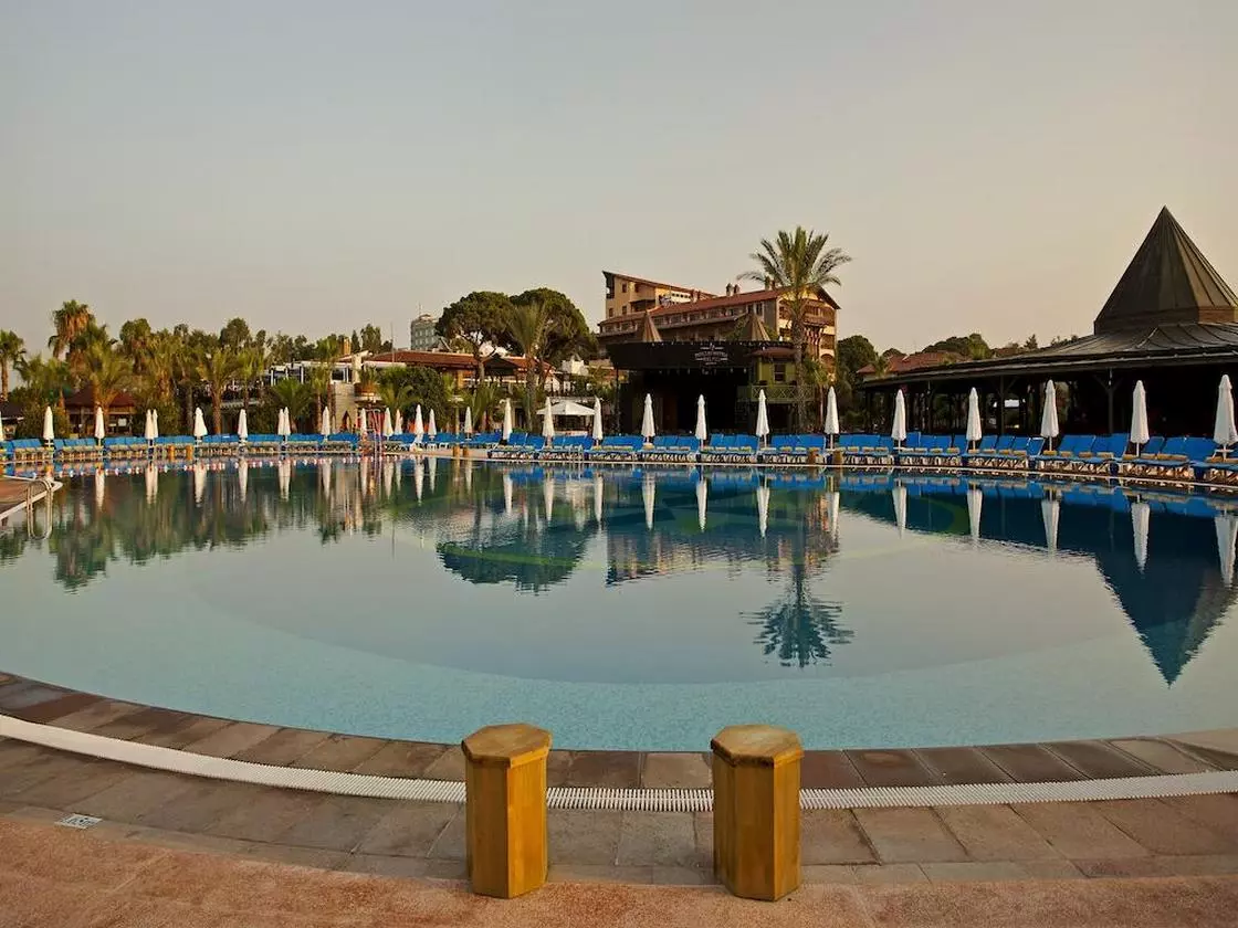 Papillon Belvil antalya hotel pool (Copy).jpg